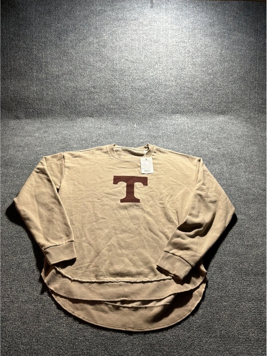Pressbox Tops - Beige Long Sleeve Women’s  Sweatshirt with 'T' Print and Raw Hem